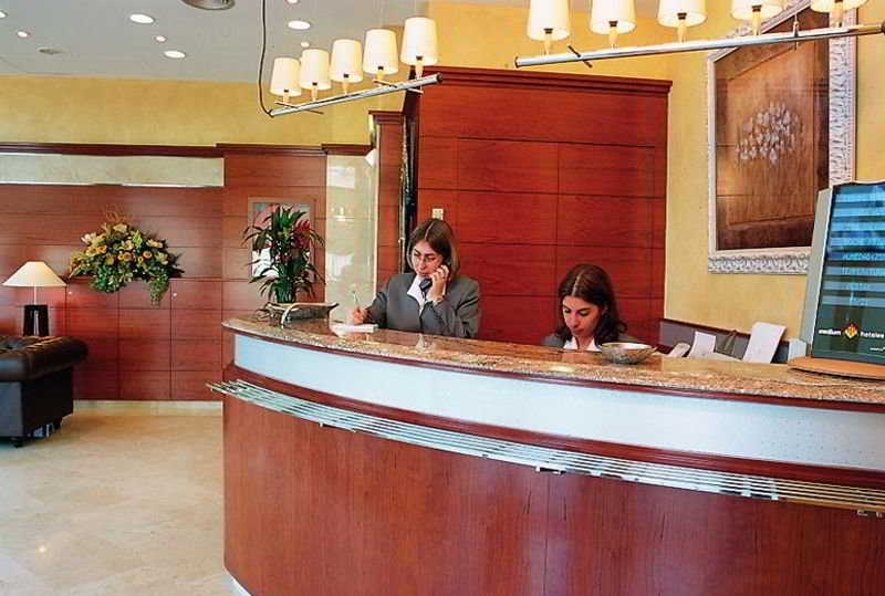 Hotel Aristol - Sagrada Familia Barcelona Bagian luar foto